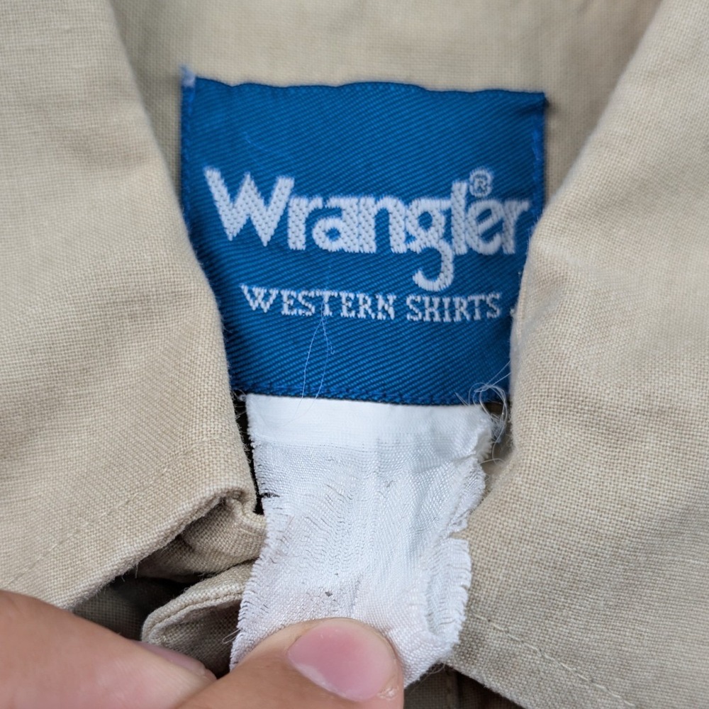 VTG Wrangler Shirt Men's XL Tan Aztec Button Down Western Pearl Snap Cowboy 90s - Picture 3 of 13